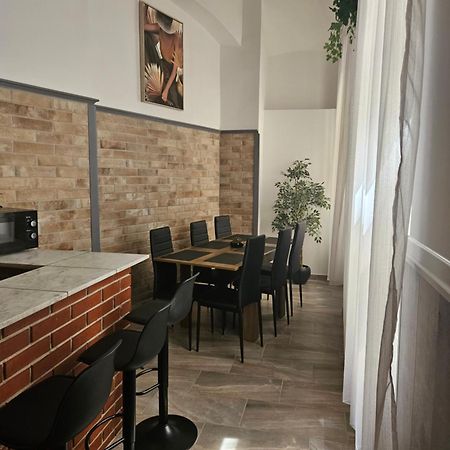 D3 Basilica Luxury Spacious Free Parking For 1 Car Budapest Exterior foto